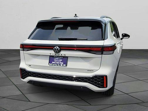 2025 Volkswagen Tiguan 2.0T SE R-Line Black 4MOTION