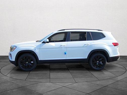 2025 Volkswagen Atlas 2.0T SE w/Technology 4MOTION