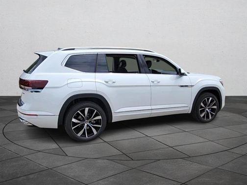 2025 Volkswagen Atlas 2.0T SEL Premium R-Line 4MOTION