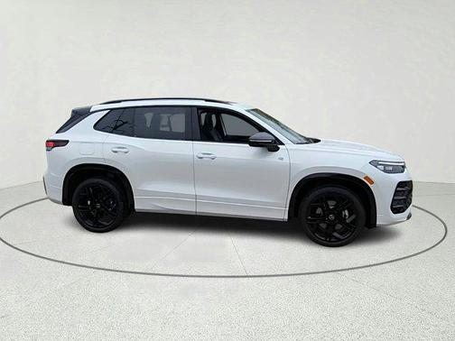 2025 Volkswagen Tiguan 2.0T SE R-Line Black 4MOTION