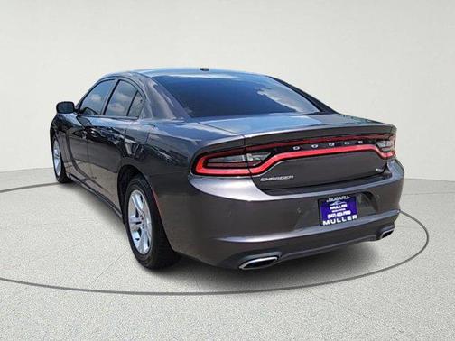 2016 Dodge Charger SE