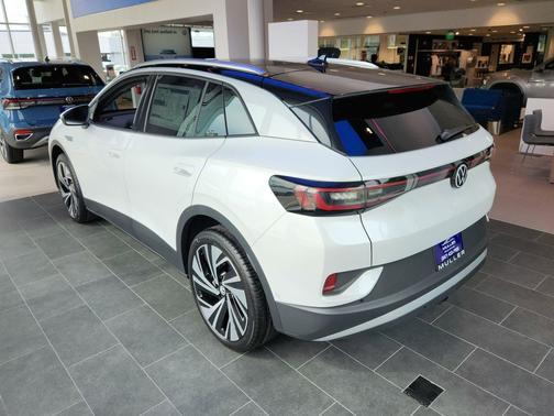Opal White w/Black Roof 2026 Volkswagen ID.4 AWD Pro S Plus
