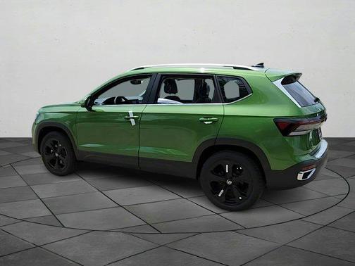 2025 Volkswagen Taos 1.5T SEL