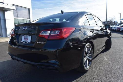 Photo 3 of 32 of 2019 Subaru Legacy 2.5i Limited