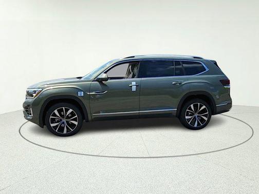 Avocado Green Pearl 2026 Volkswagen Atlas 2.0T SEL Premium R-Line 4MOTION