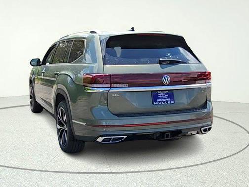 Avocado Green Pearl 2026 Volkswagen Atlas 2.0T SEL Premium R-Line 4MOTION
