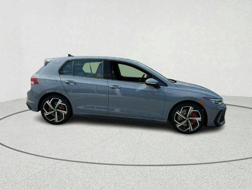 2025 Volkswagen Golf GTI 2.0T SE DSG