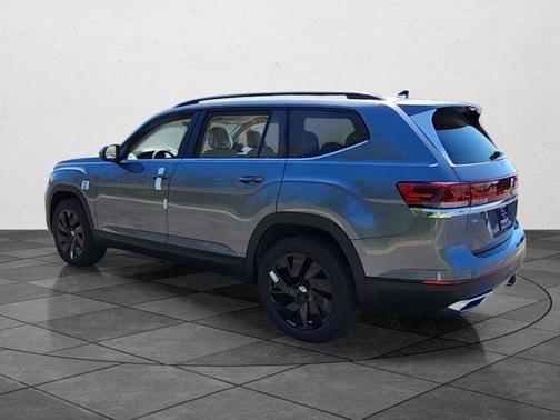 2025 Volkswagen Atlas 2.0T SE w/Technology 4MOTION