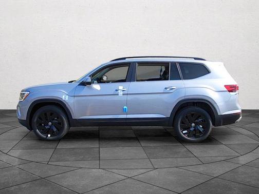 2025 Volkswagen Atlas 2.0T SE w/Technology 4MOTION