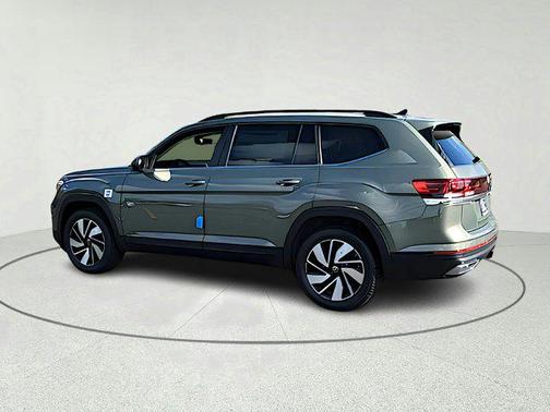 2026 Volkswagen Atlas 2.0T SE w/Technology 4MOTION