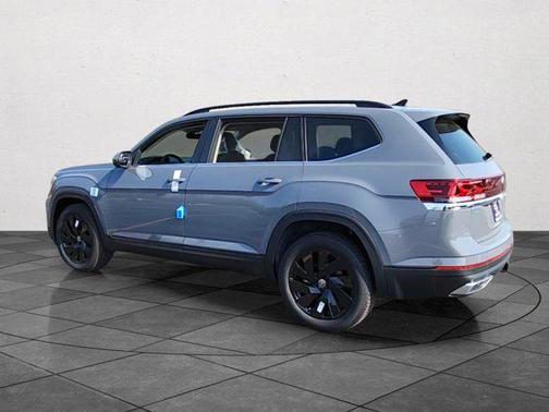 2025 Volkswagen Atlas 2.0T SE w/Technology 4MOTION