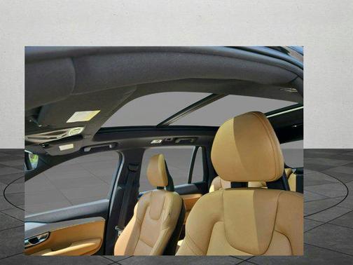 2018 Volvo XC90 T5 Momentum