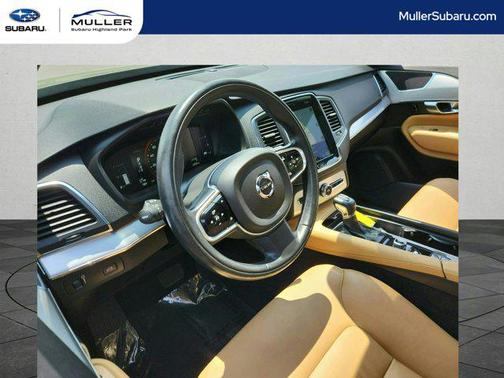 2018 Volvo XC90 T5 Momentum