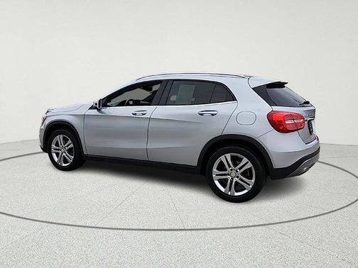 2016 Mercedes-Benz GLA-Class 4MATIC