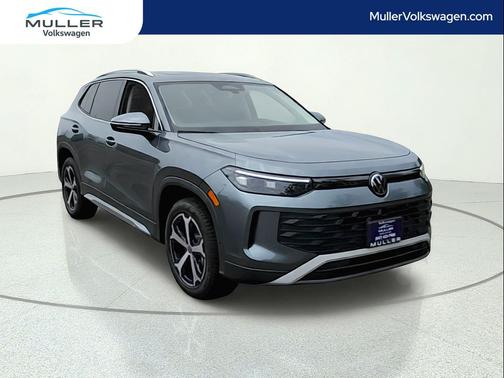 platinum gray metallic 2026 Volkswagen Tiguan 2.0T SE