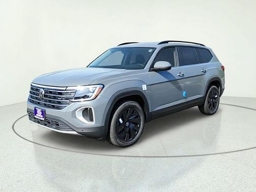 Pure Gray 2026 Volkswagen Atlas 2.0T SE w/Technology 4MOTION
