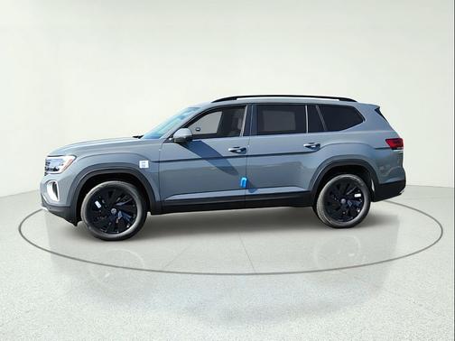 Pure Gray 2026 Volkswagen Atlas 2.0T SE w/Technology 4MOTION