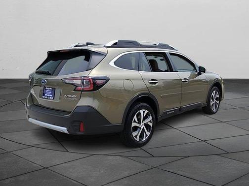 2022 Subaru Outback Touring XT