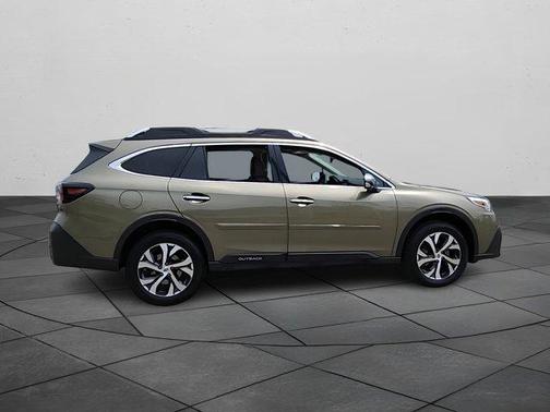 2022 Subaru Outback Touring XT