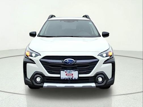 Crystal White Pearl 2024 Subaru Outback Limited