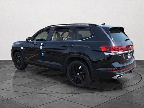 2025 Volkswagen Atlas 2.0T SE w/Technology 4MOTION