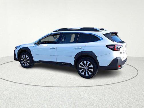 2023 Subaru Outback Touring