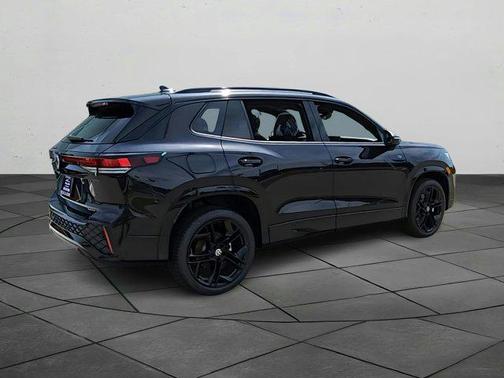 2025 Volkswagen Tiguan 2.0T SE R-Line Black 4MOTION