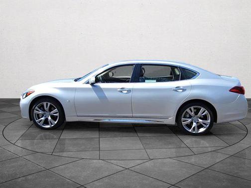 2018 INFINITI Q70L 3.7X LUXE