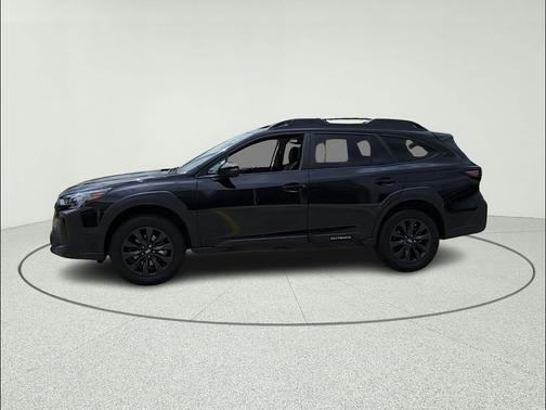 Crystal Black Silica 2024 Subaru Outback Onyx Edition