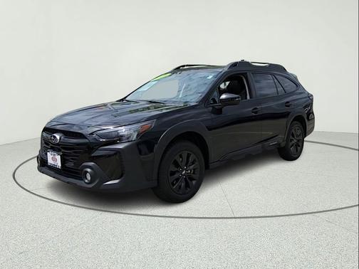 Crystal Black Silica 2024 Subaru Outback Onyx Edition