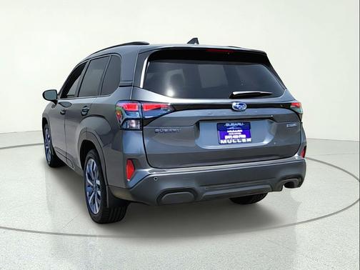 Magnetite Gray Metallic 2026 Subaru Forester Touring