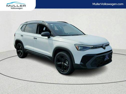 2025 Volkswagen Taos 1.5T SE Black