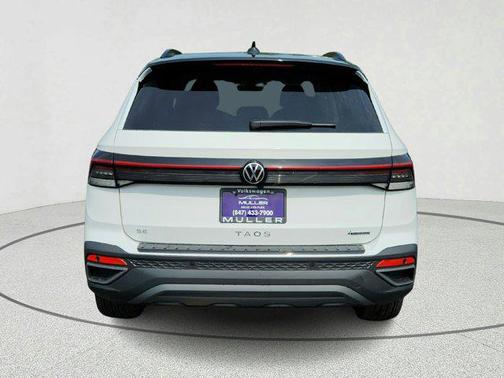 2025 Volkswagen Taos 1.5T SE Black