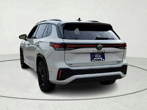 2026 Volkswagen Tiguan 2.0T SE R-Line Black 4MOTION