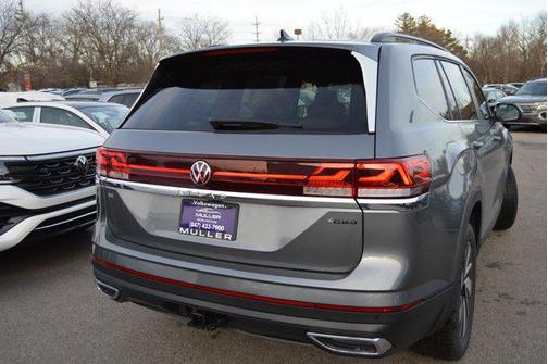 2025 Volkswagen Atlas 2.0T SE w/Technology 4MOTION