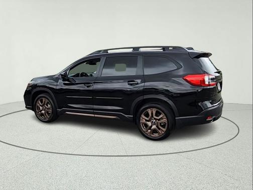 Crystal Black Silica 2025 Subaru Ascent Bronze Edition 7-Passenger