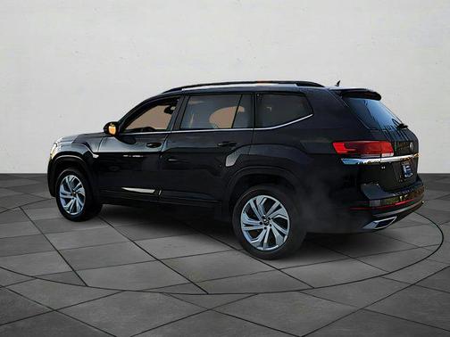 2022 Volkswagen Atlas 2.0T SE w/Technology 4MOTION