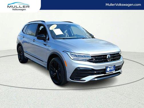 Pyrite Silver Metallic 2023 Volkswagen Tiguan 2.0T SE R-Line Black 4MOTION