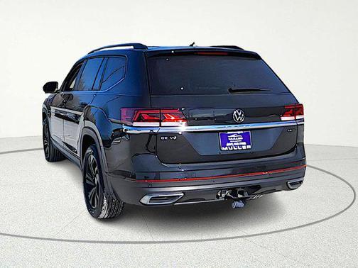 2023 Volkswagen Atlas 3.6L SE w/Technology