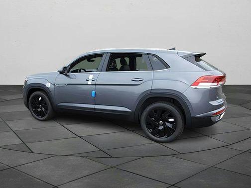 2025 Volkswagen Atlas Cross Sport 2.0T SE w/Technology 4MOTION