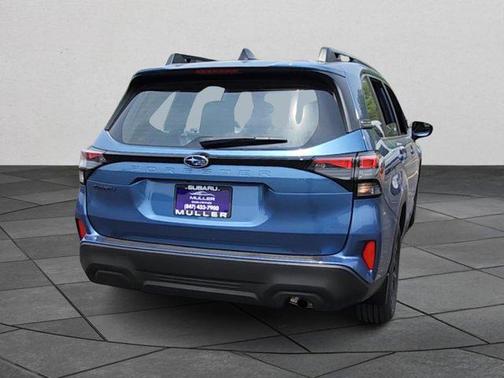 2025 Subaru Forester Base