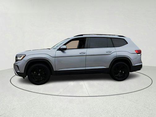 2022 Volkswagen Atlas 3.6L SE w/Technology