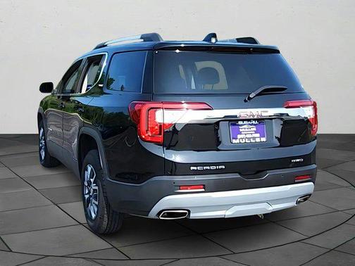 2023 GMC Acadia AWD SLT