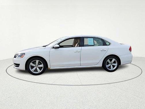 2012 Volkswagen Passat 2.5 SE