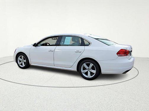 2012 Volkswagen Passat 2.5 SE