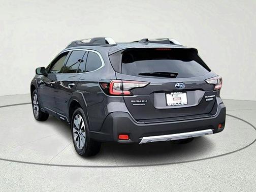 2023 Subaru Outback Touring