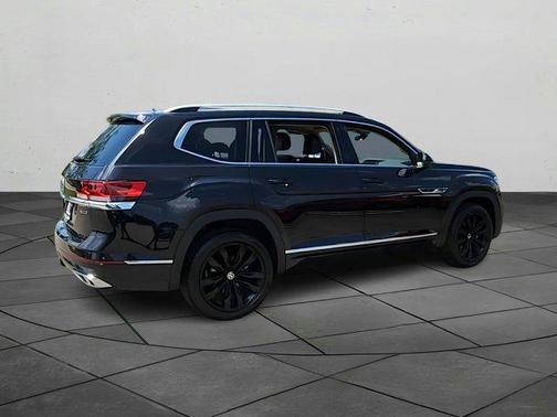 2022 Volkswagen Atlas 3.6L SEL Premium