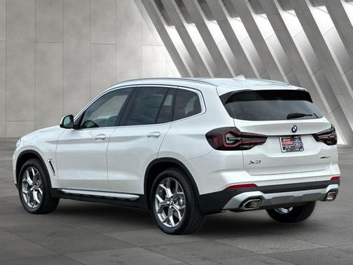 Mineral White Metallic 2024 BMW X3 xDrive30i