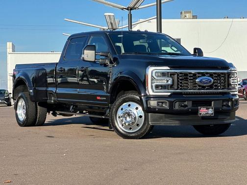 2025 Ford F-450 Platinum