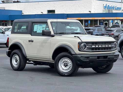 2025 Ford Bronco Base